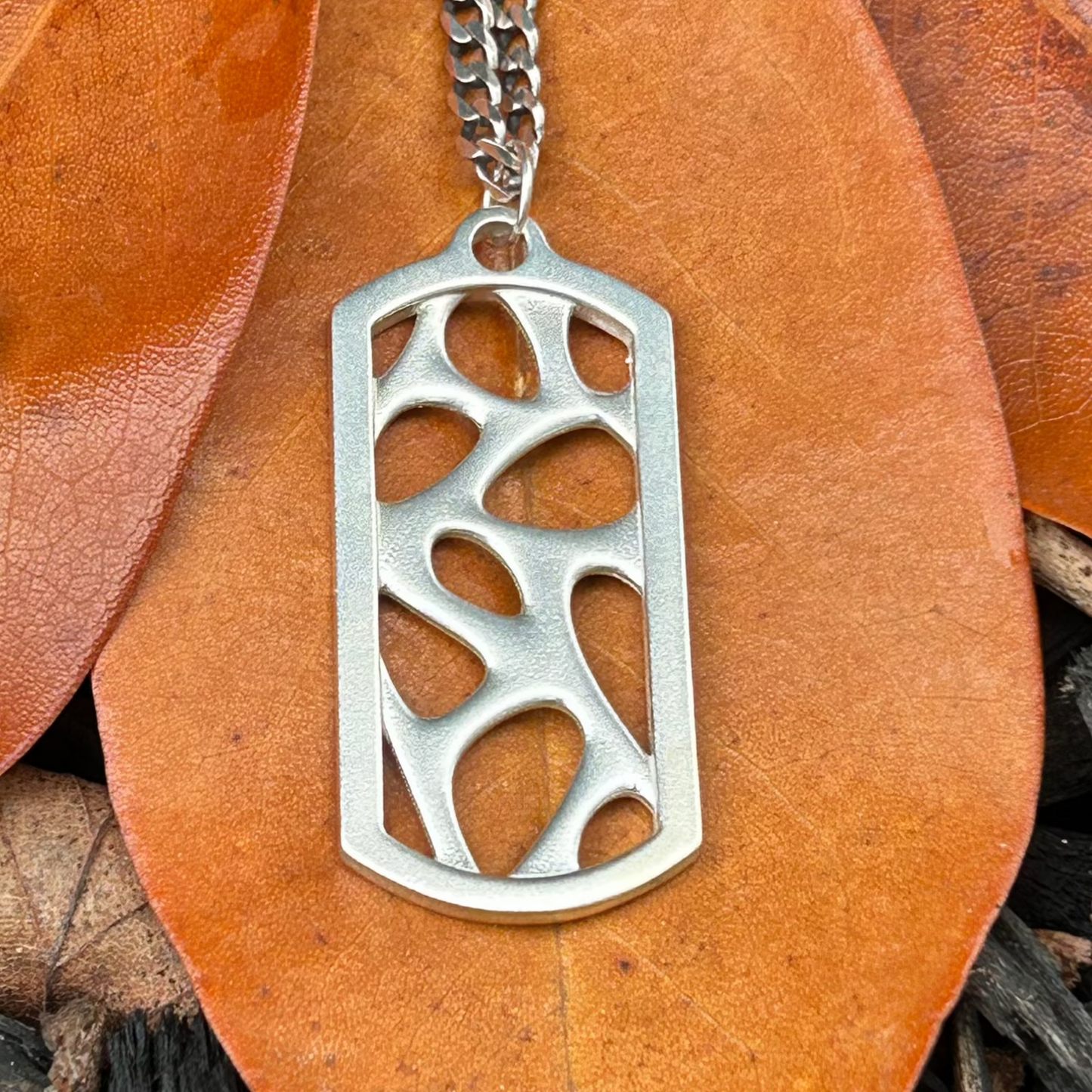 Essence Tag